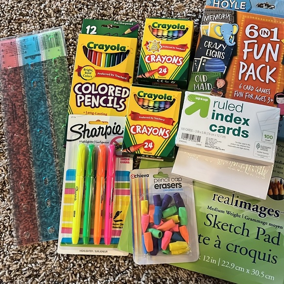 School supplies card games binders NEW - Picture 6 of 6